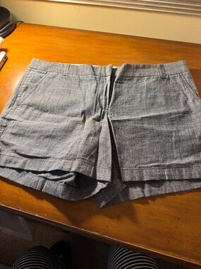 4/$30 Sale! Crew Women's navy weave Flat-Front Dress Shorts size 14 brand new!